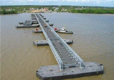 Pontoon Bridge Design